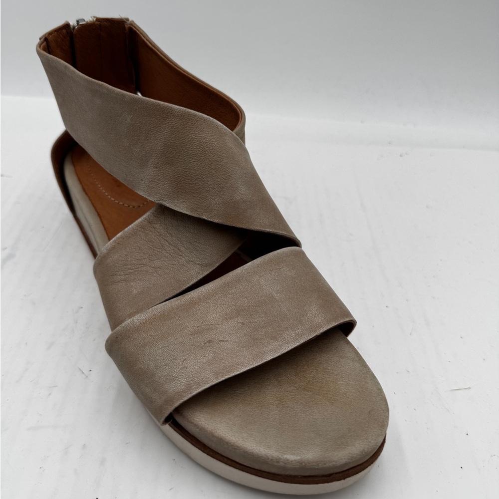 Bussola Peggy Potsdam Sandals Women's 9-9.5 Beige Open Toe Low wedge Shoes